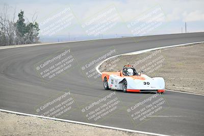 media/Jan-26-2025-CalClub SCCA (Sun) [[cfcea7df88]]/Group 6/Race/